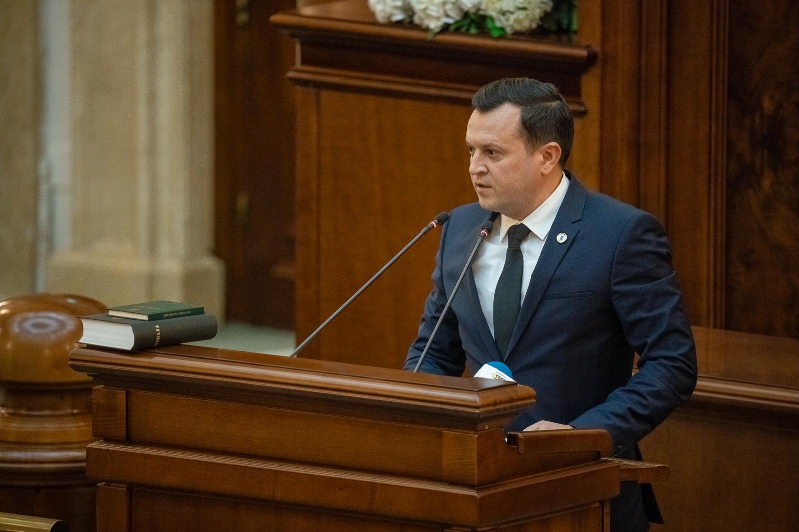 Senatorul Cătălin Silegeanu trage un semnal de alarmă pentru pensionarii din Botoșani: “Unde este empatia față de cei care ne-au construit viitorul?”