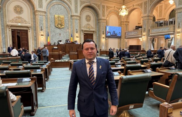 SENATORUL AUR DE BOTOȘANI DEPUNE AMENDAMENTE ÎMPOTRIVA MĂSURILOR FISCAL-BUGETARE: “DE CE BOLOJAN ARE MILĂ DE BĂNCI ȘI DE JOCURI DE NOROC, ȘI NU DE POPORUL ROMÂN?”